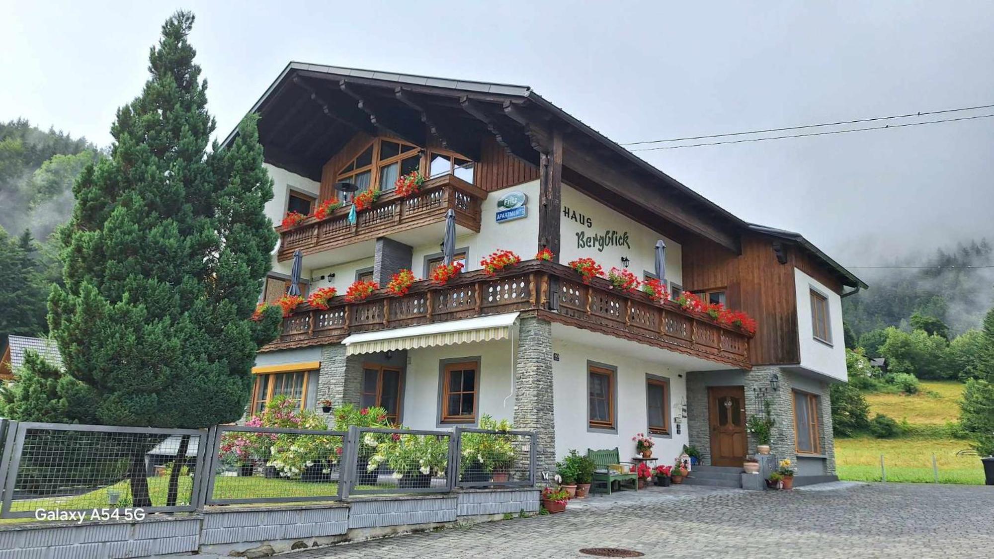 Fritz Apartments "Haus Bergblick" Hermagor-Pressegger See Exterior photo